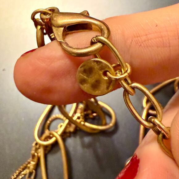 ๐HP!๐ Layered Gold Tone Chain Link Necklace - Picture 7 of 10